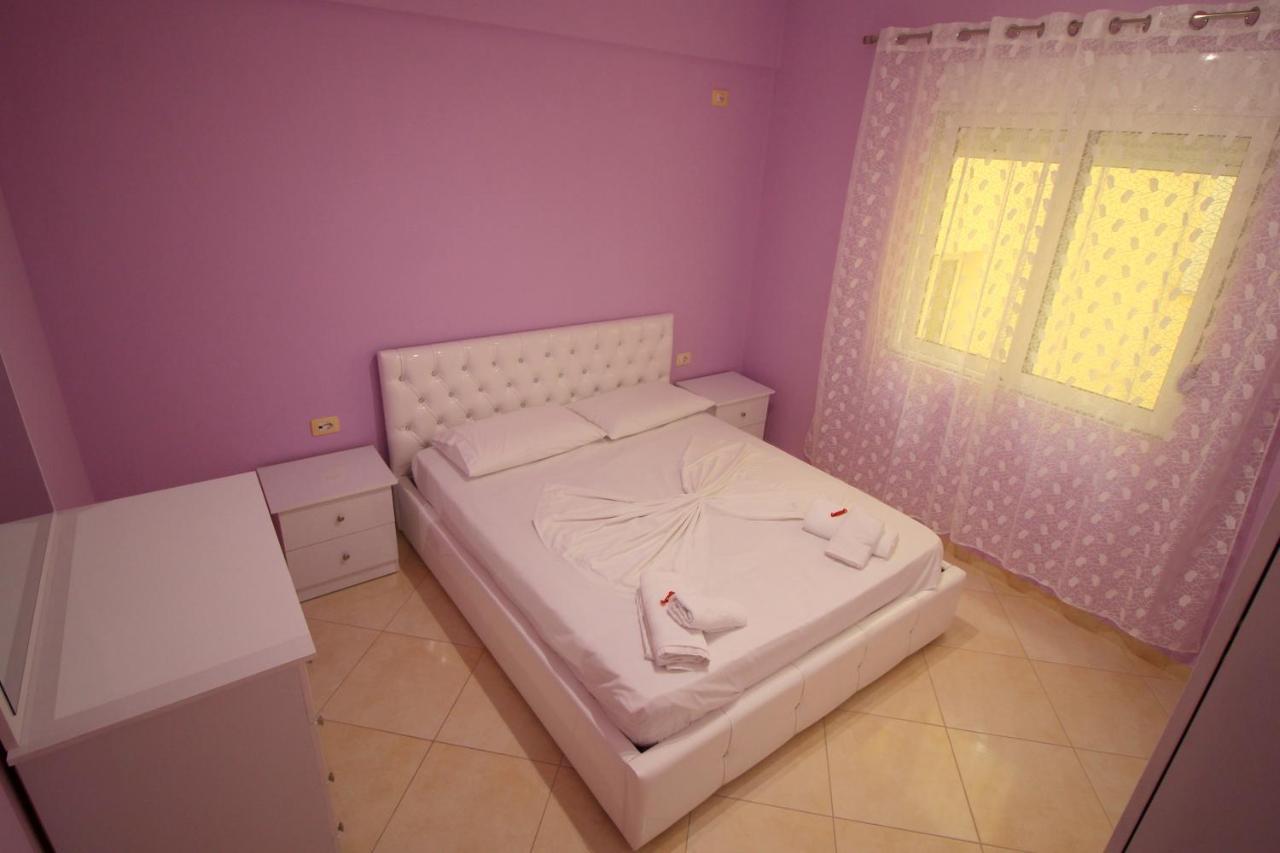 Appartamento Mece Apt. Sarandë Esterno foto